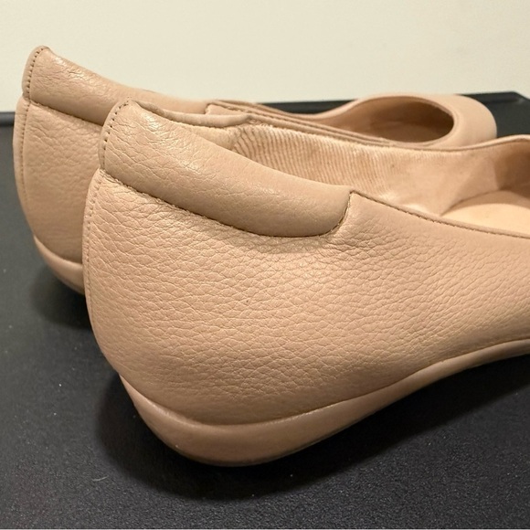Kelly & Katie Eryn Wedge Tan Nude Ballet Flats Minimalist Office Business Casual - Picture 5 of 12